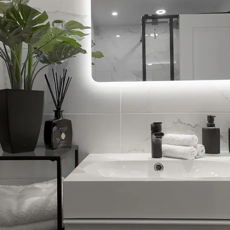 Apartment L'elegant Maubourg - Next Martinez -terrasse *