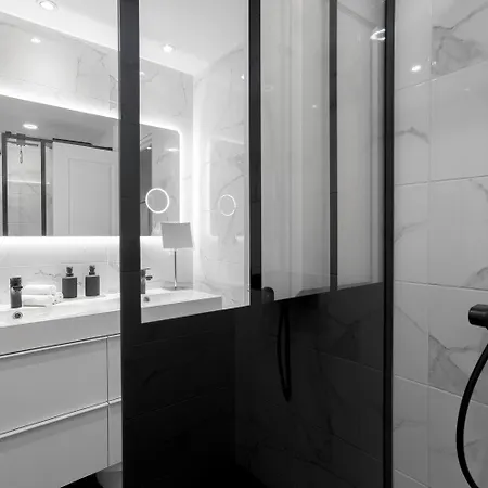 L'elegant Maubourg - Next Martinez -terrasse Apartment Cannes
